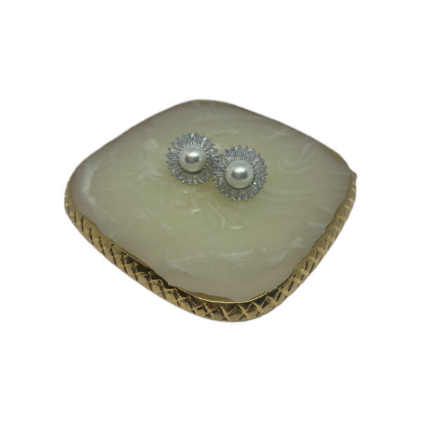 Brincos White Monark - Image 3