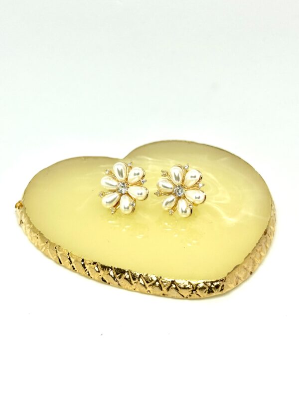 Brincos Daisy Pearl - Image 3