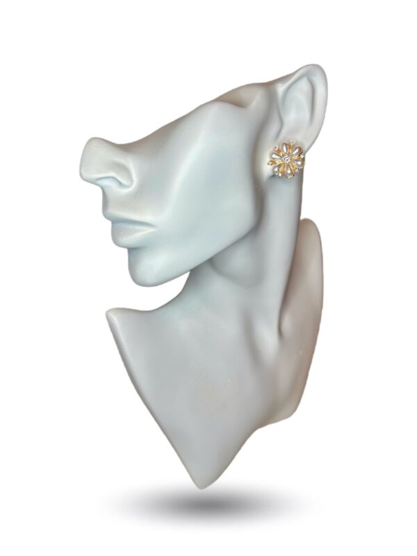 Brincos Daisy Pearl - Image 4